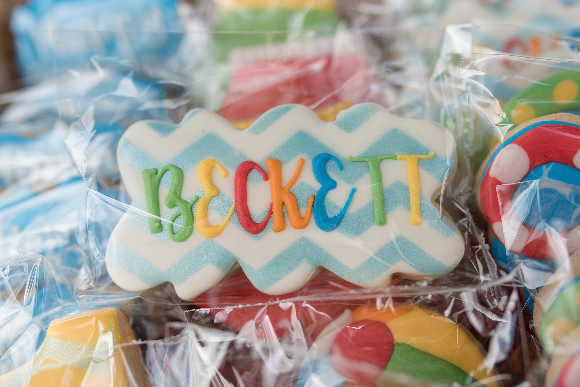 custom cookie with "Beckett" written on it