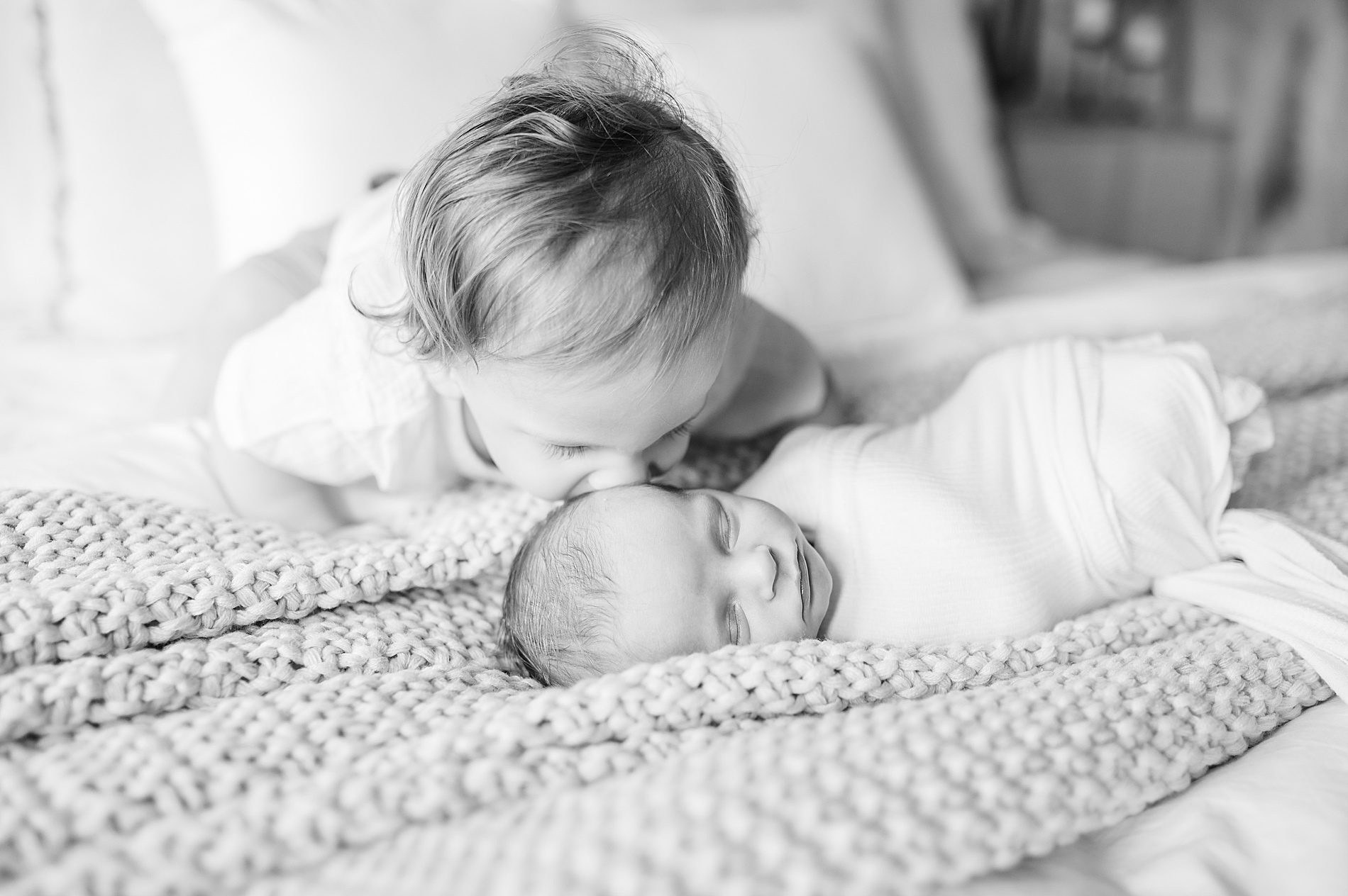 Preparing for a Newborn Session with siblings by Lindsey Dutton Photography, Dallas Newborn photographer