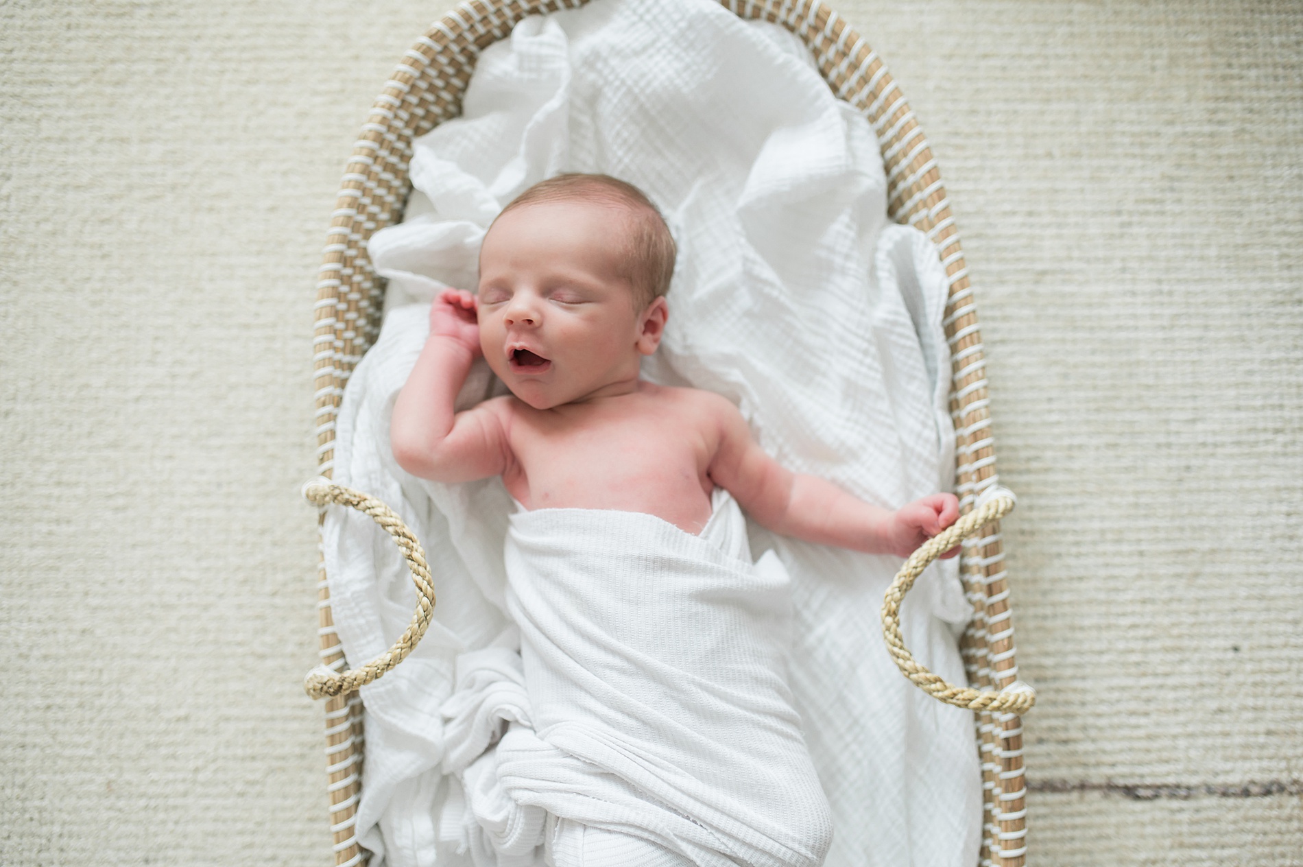 Preparing for a Newborn Session by Dallas Newborn photographer, Lindsey Dutton Photography