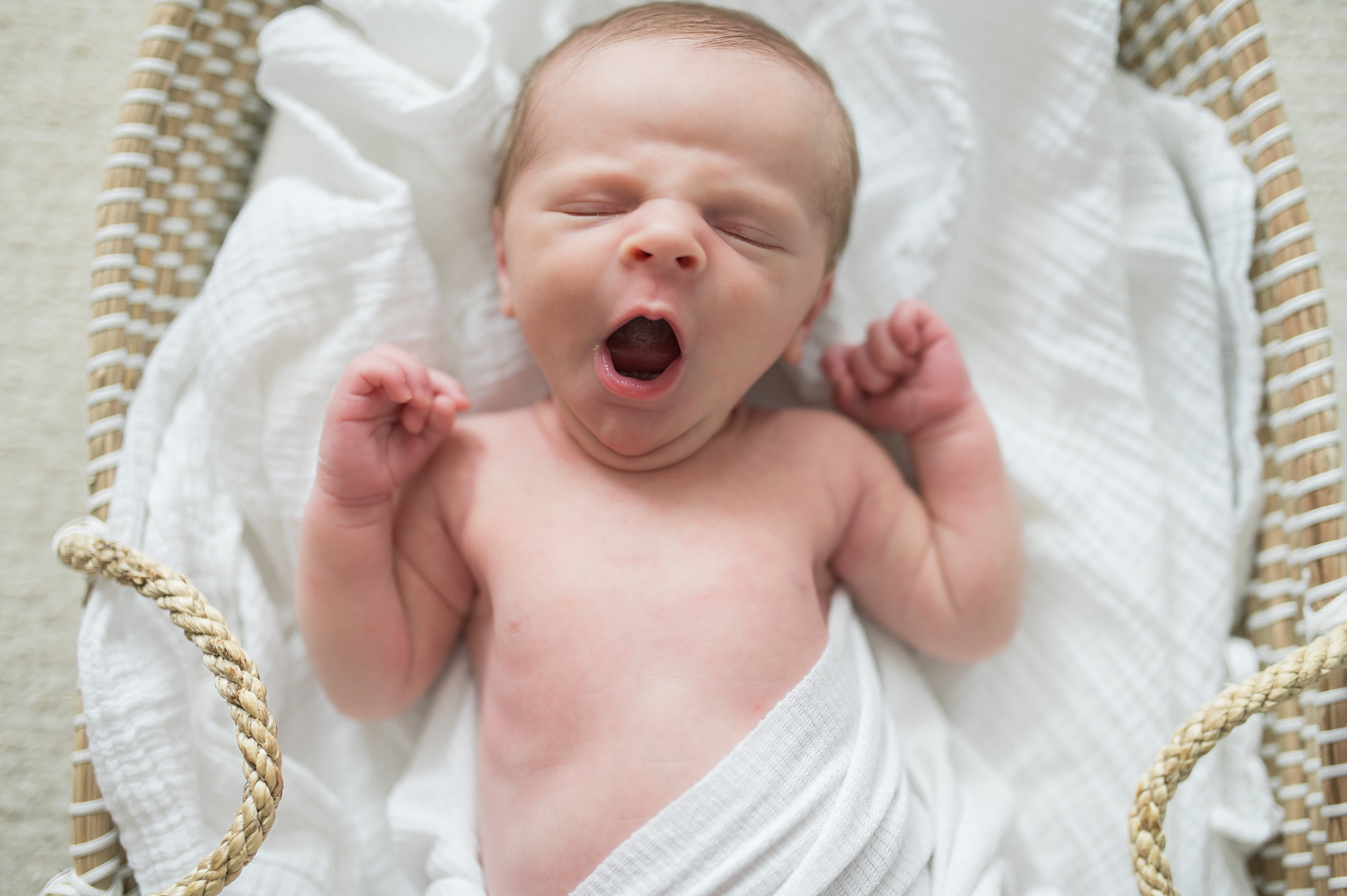 sleepy newborn portraits | Preparing for a Newborn Session by Dallas Newborn photographer, Lindsey Dutton Photography