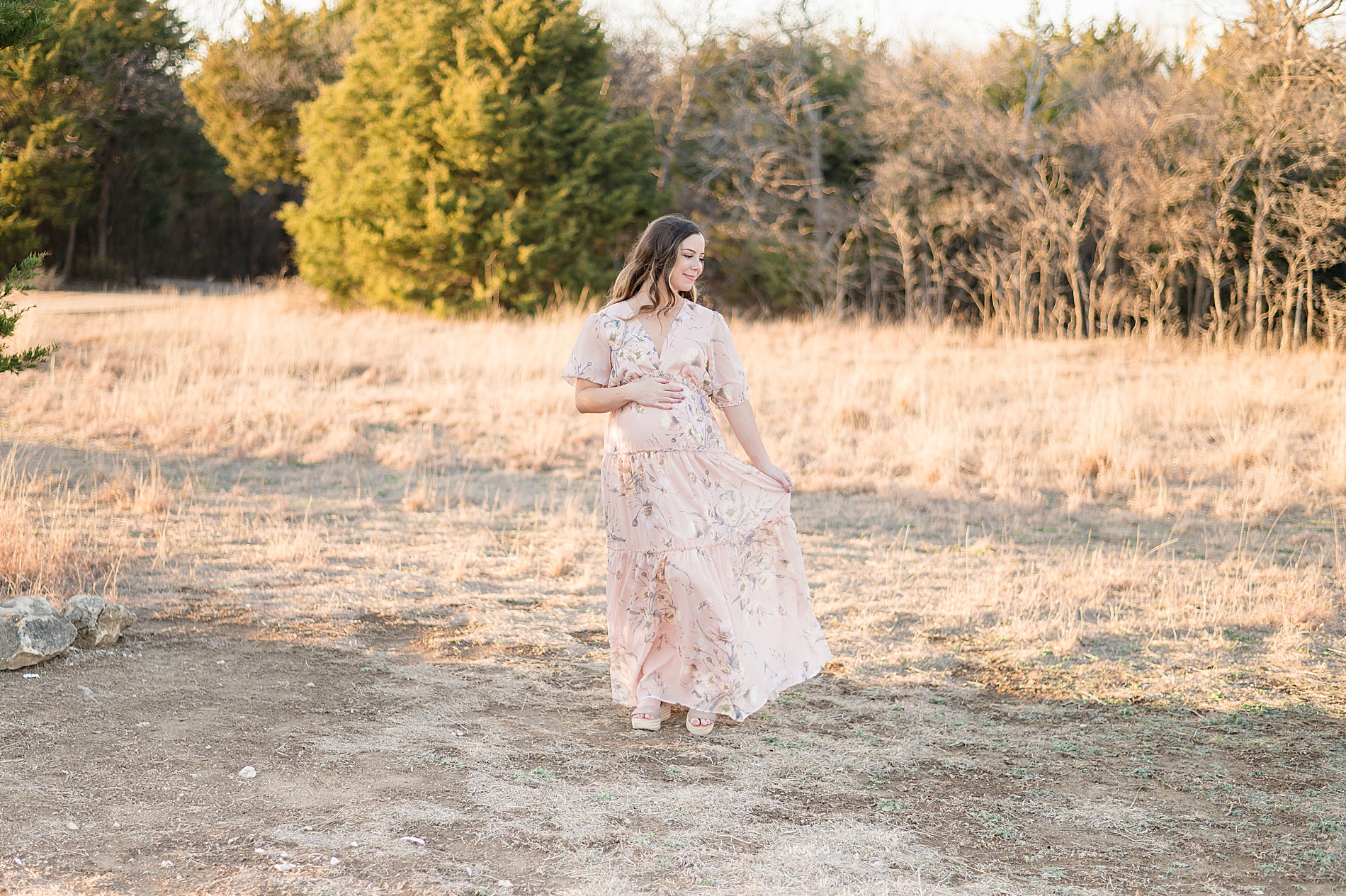 Arbor Hills maternity portraits photographed by Lindsey Dutton Photography, a Dallas Maternity photographer
