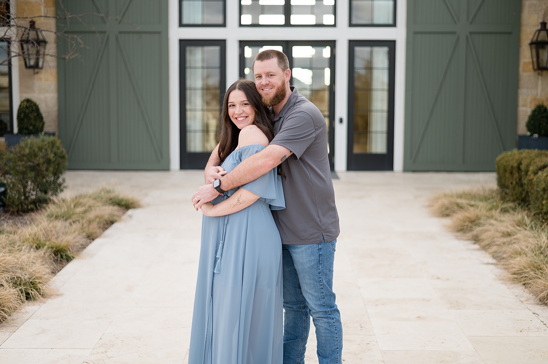 maternity portraits at The Carriage House in Aubrey TX photographed by Lindsey Dutton Photography, a Dallas maternity photographer