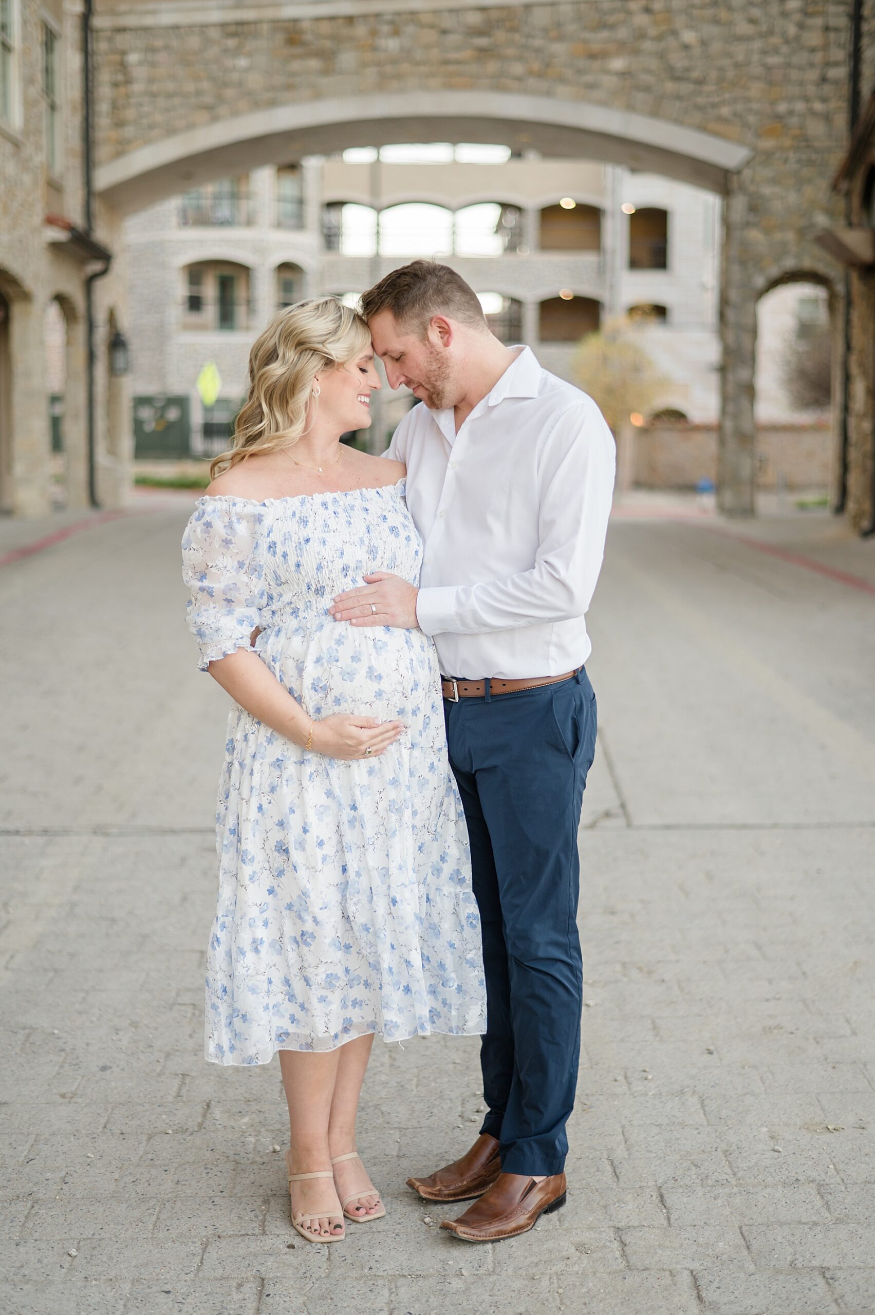 light and airy maternity portraits photographed by Lindsey Dutton Photography, a Dallas Family photographer

