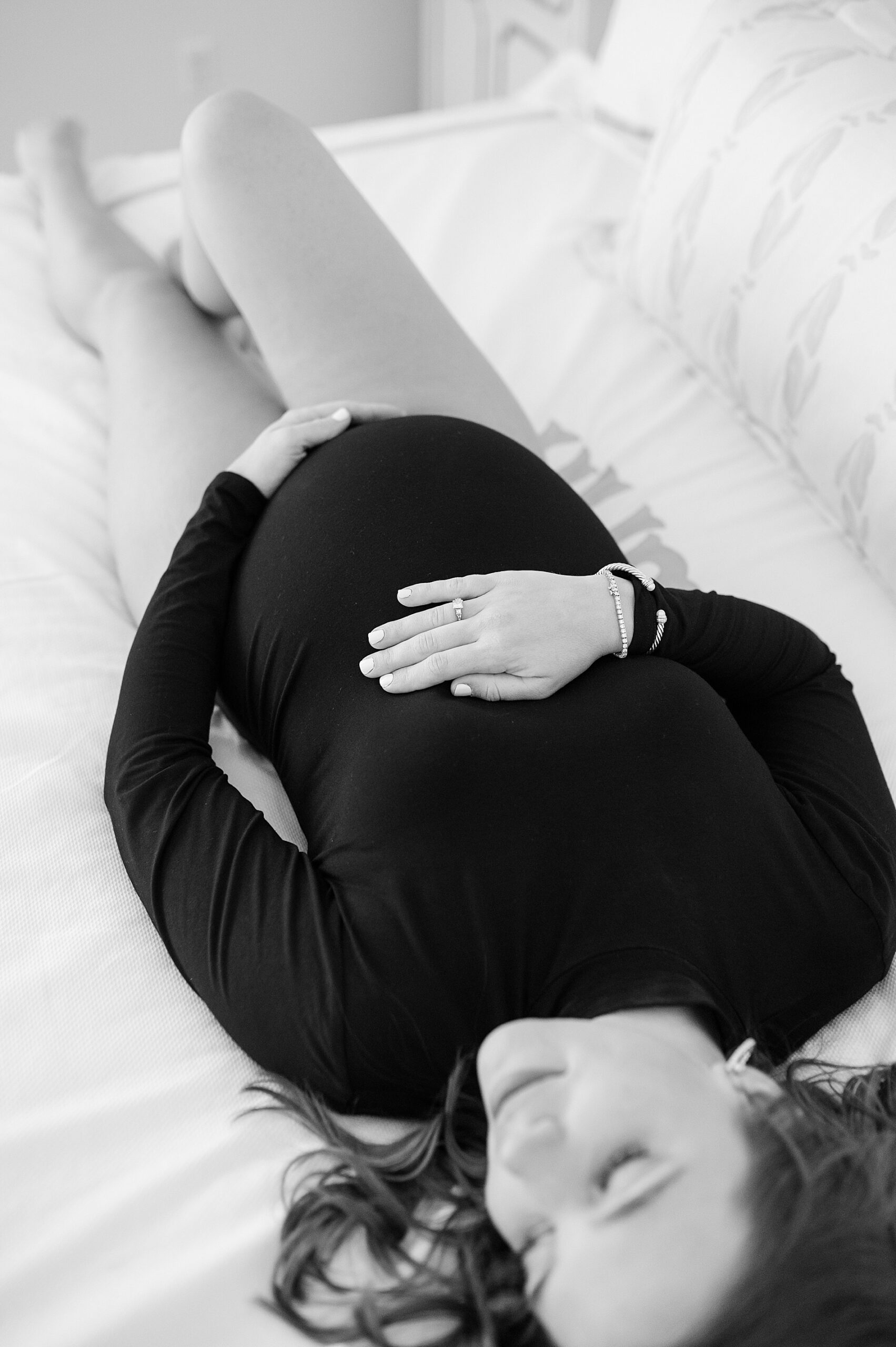 classic maternity portraits photographed by Lindsey Dutton Photography, a Dallas Maternity photographer
