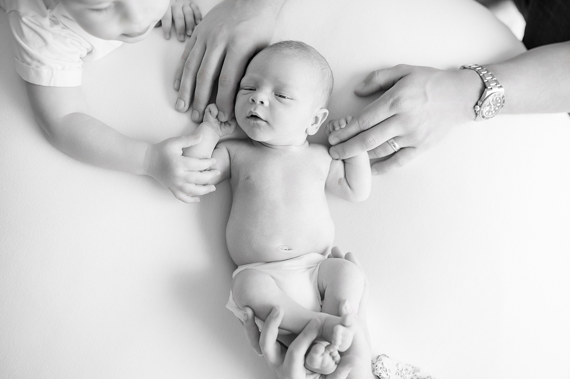 Simple Studio Newborn Session in Dallas, Texas photographed by Lindsey Dutton Photography, a Dallas Newborn photographer