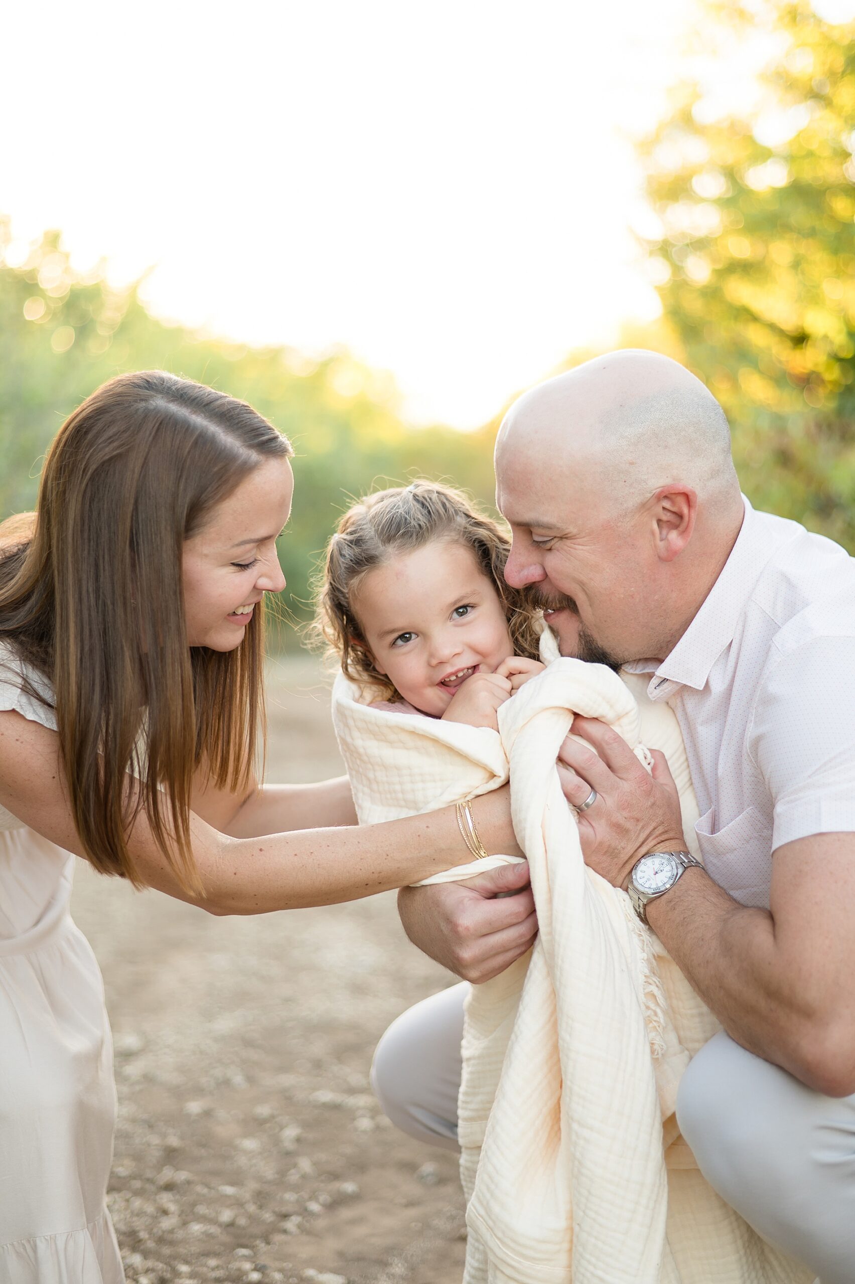 candid family photos | Choosing the Right Photography Package for Your Family photographed by Lindsey Dutton Photography, a Dallas Family photographer
