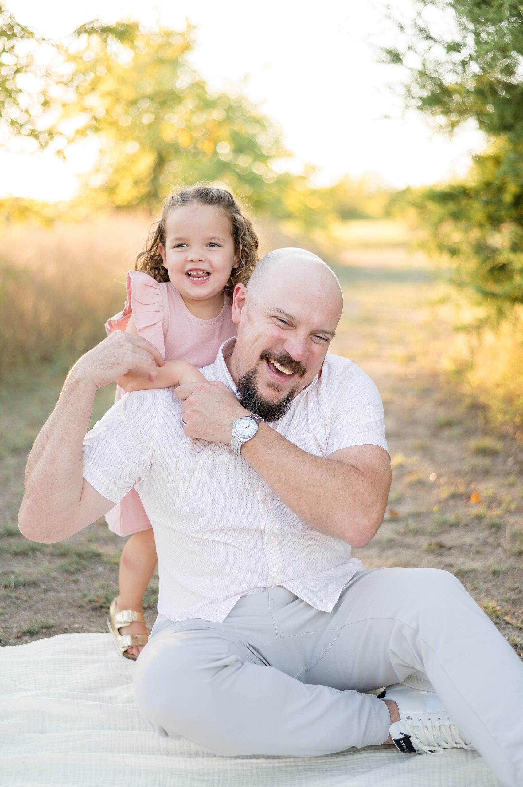 daddy and daughter photo taken by Lindsey Dutton Photography, a Dallas Family photographer