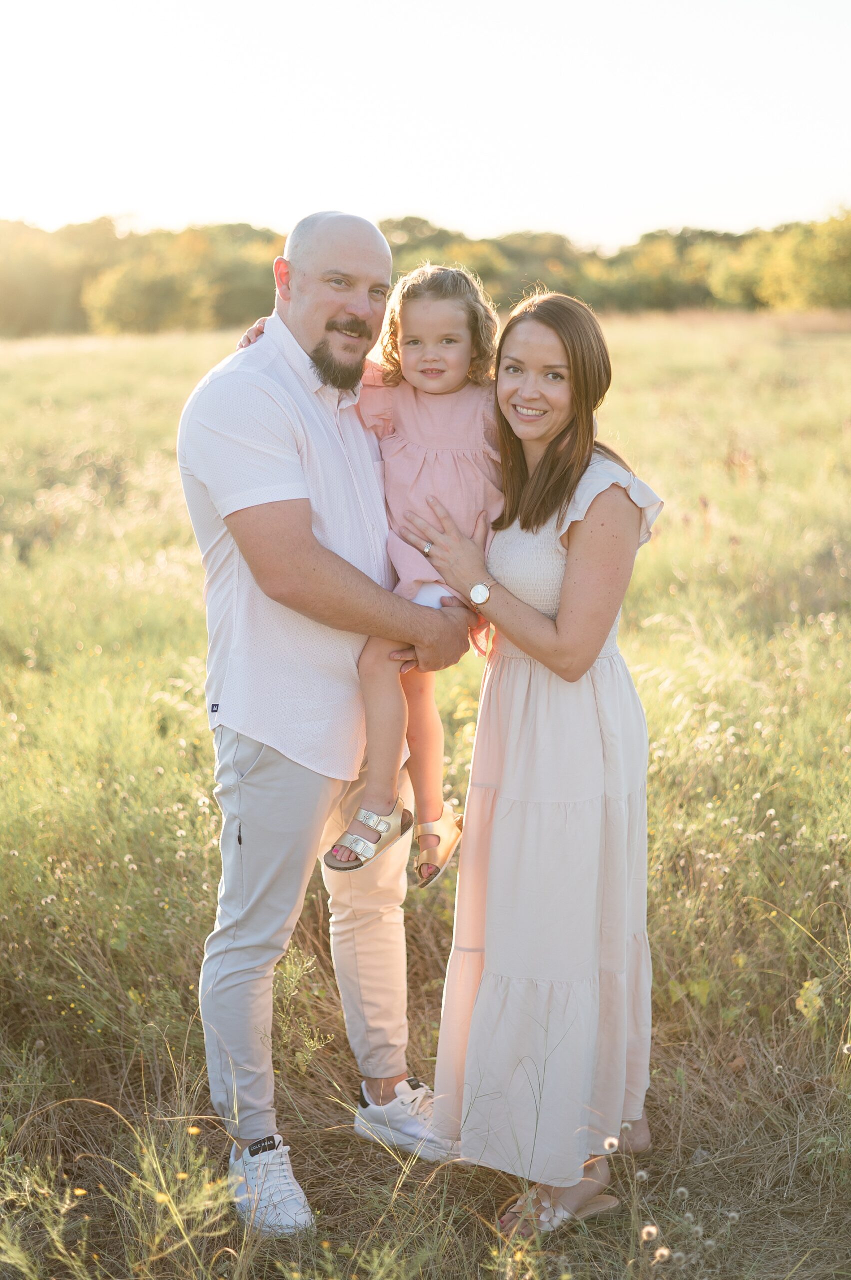 Choosing the Right Photography Package for Your Family | Family photo in dallas taken by Lindsey Dutton Photography, a Dallas Family photographer
