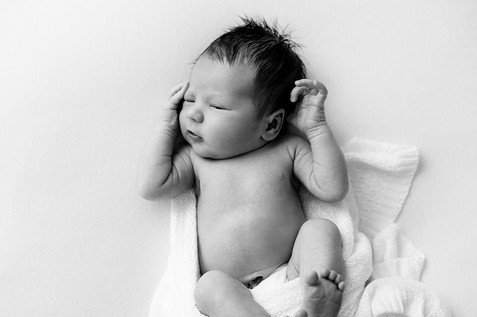 Stress-Free Studio Newborn Sessions | 5 Reasons a Studio Session is Perfect for New Parents