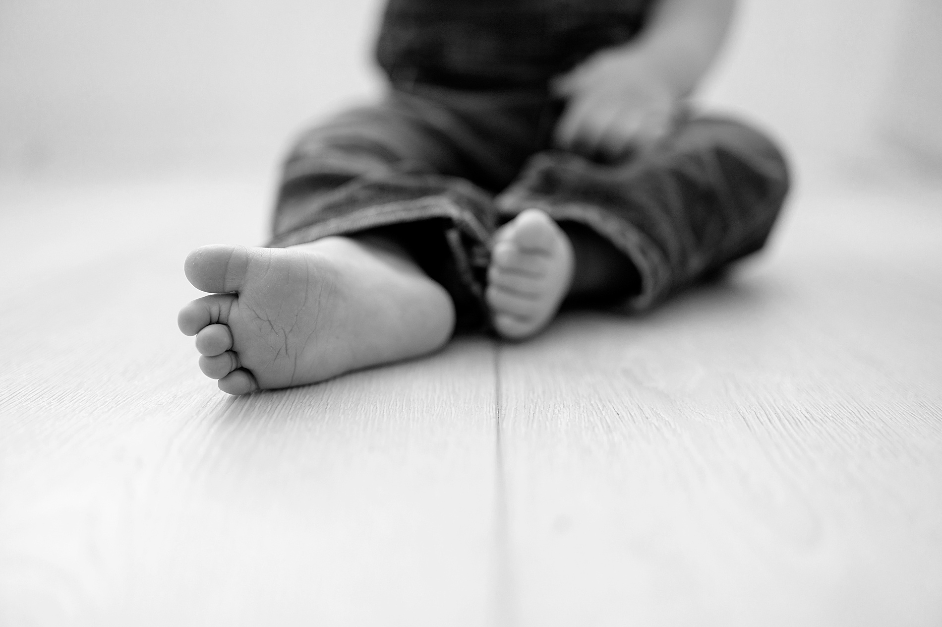 Baby's feet | From Belly to Baby: Why My First Year Collection is the Perfect Way to Document Your Baby’s Milestones