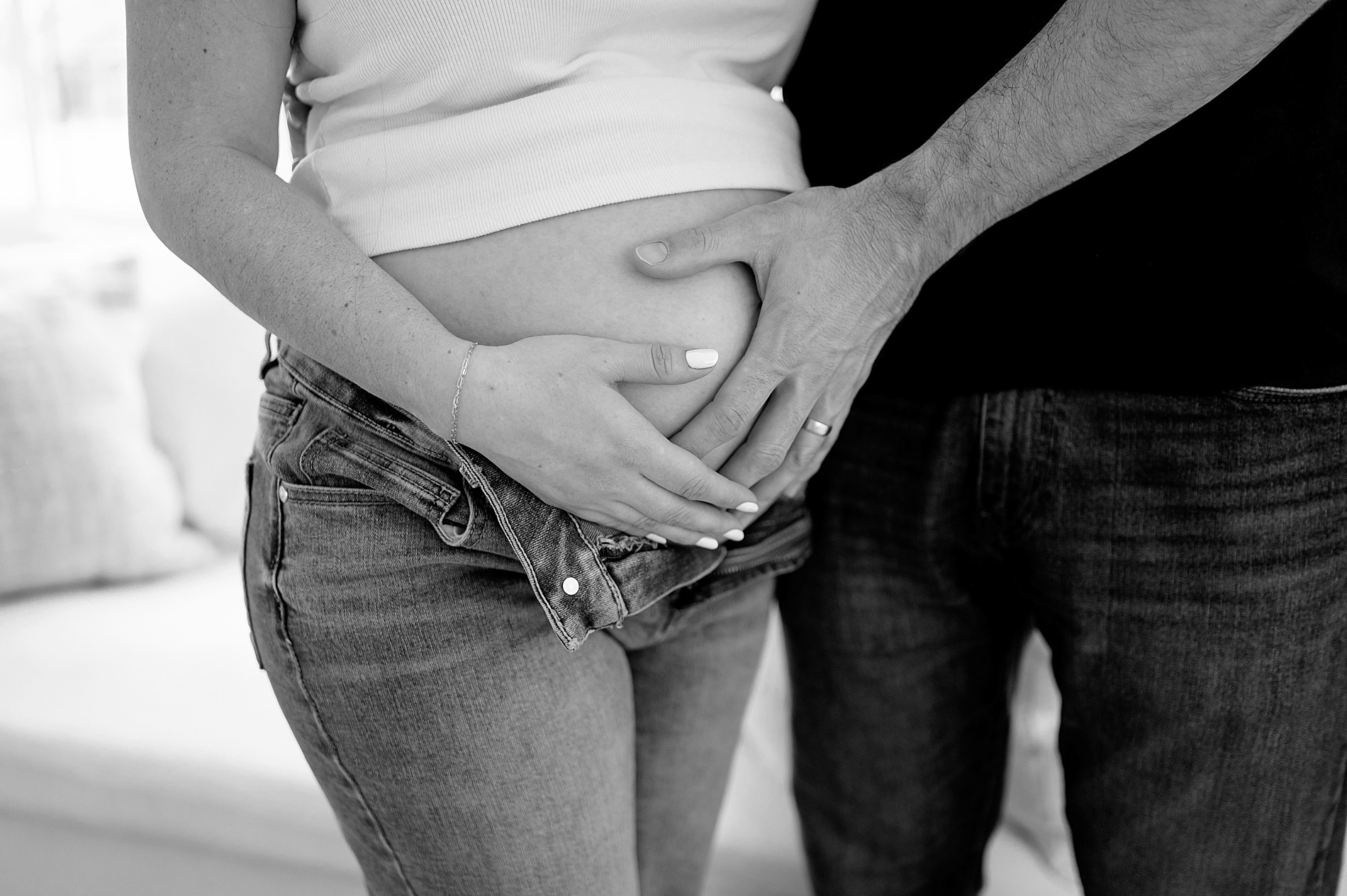 The Best Time to Book Maternity Photos by Dallas Maternity Photographer