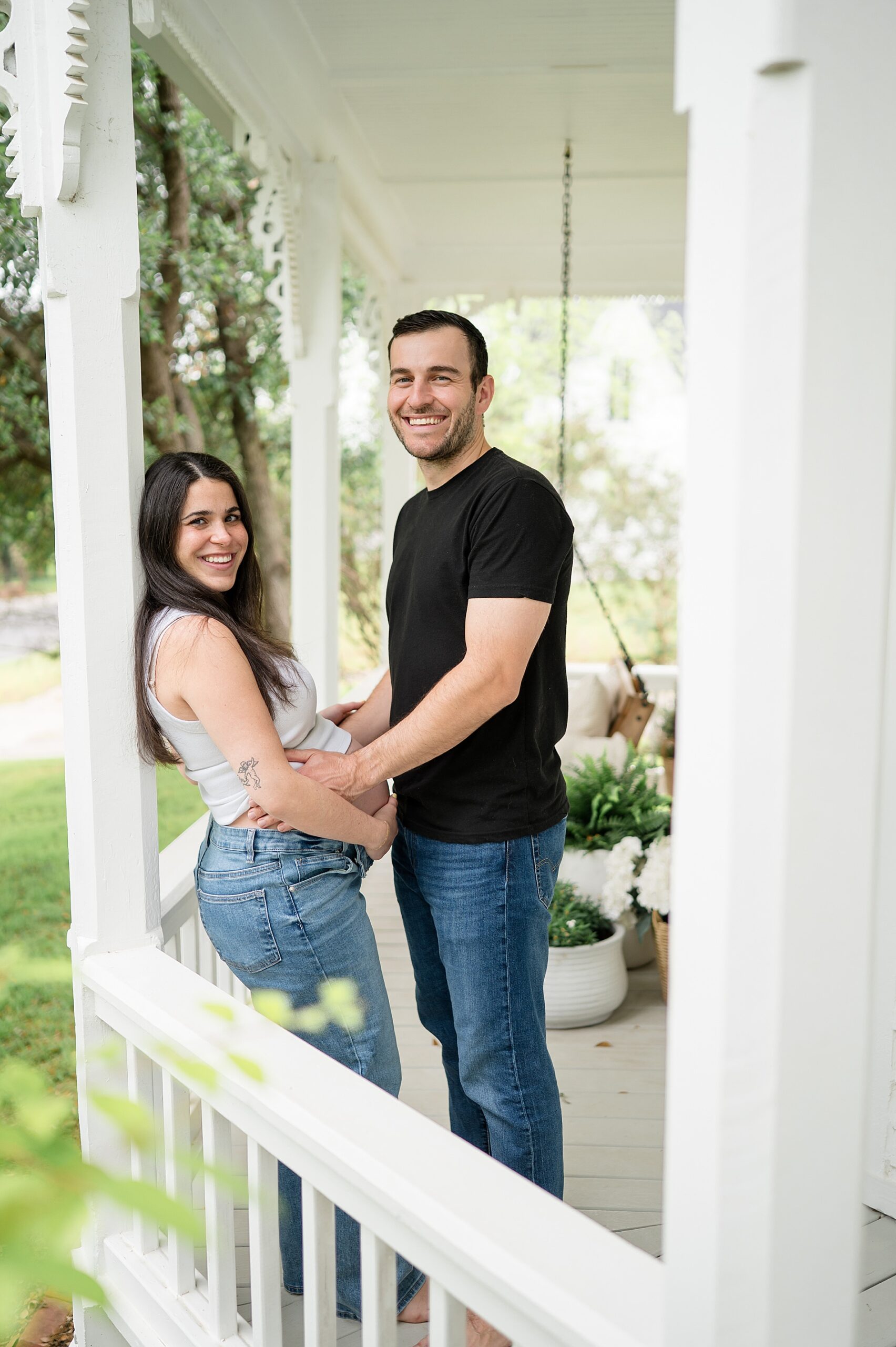 The sweet spot for maternity photos 28-34 weeks by Maternity photographer