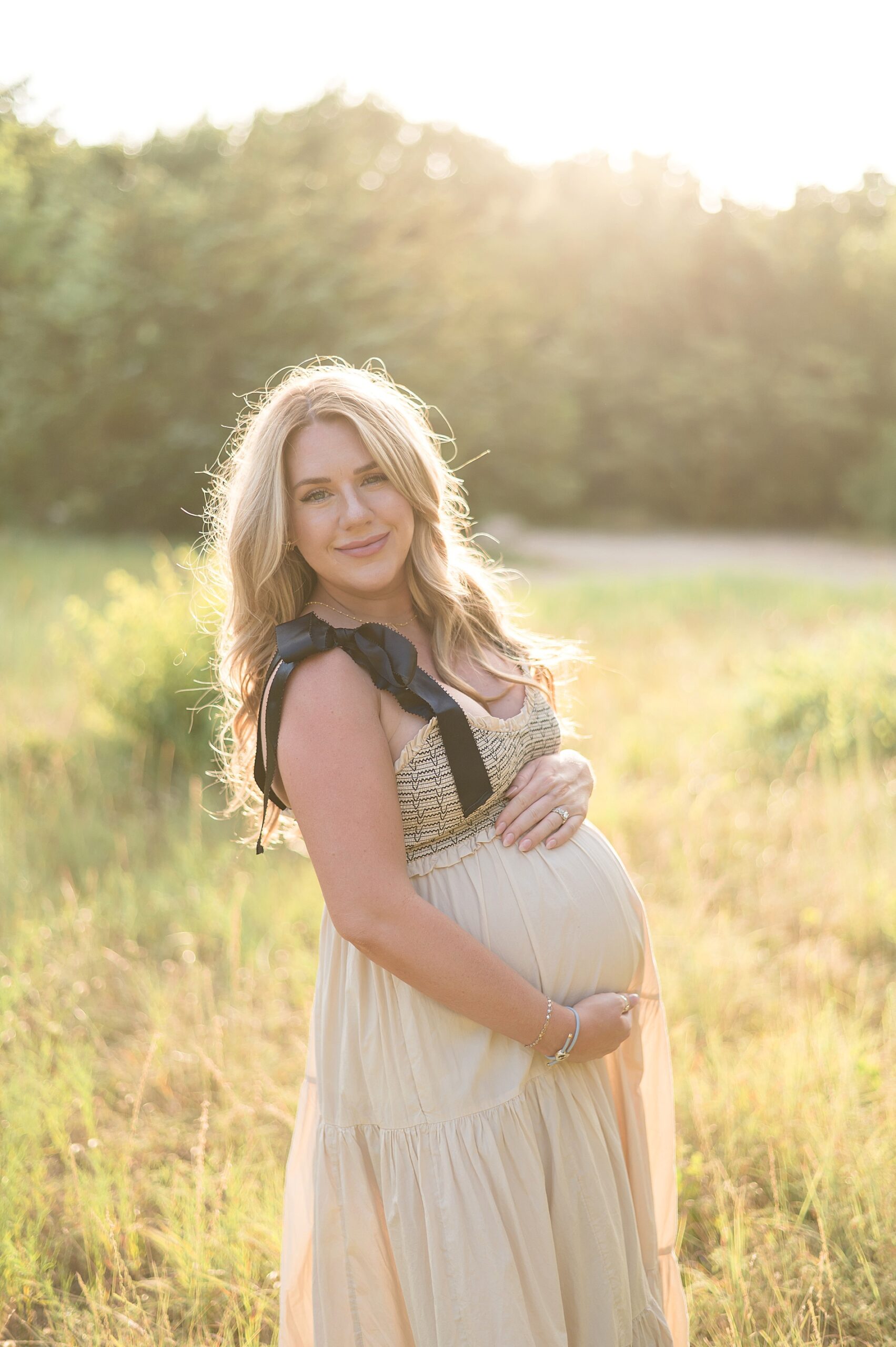 Golden Hour Maternity Session in Dallas 