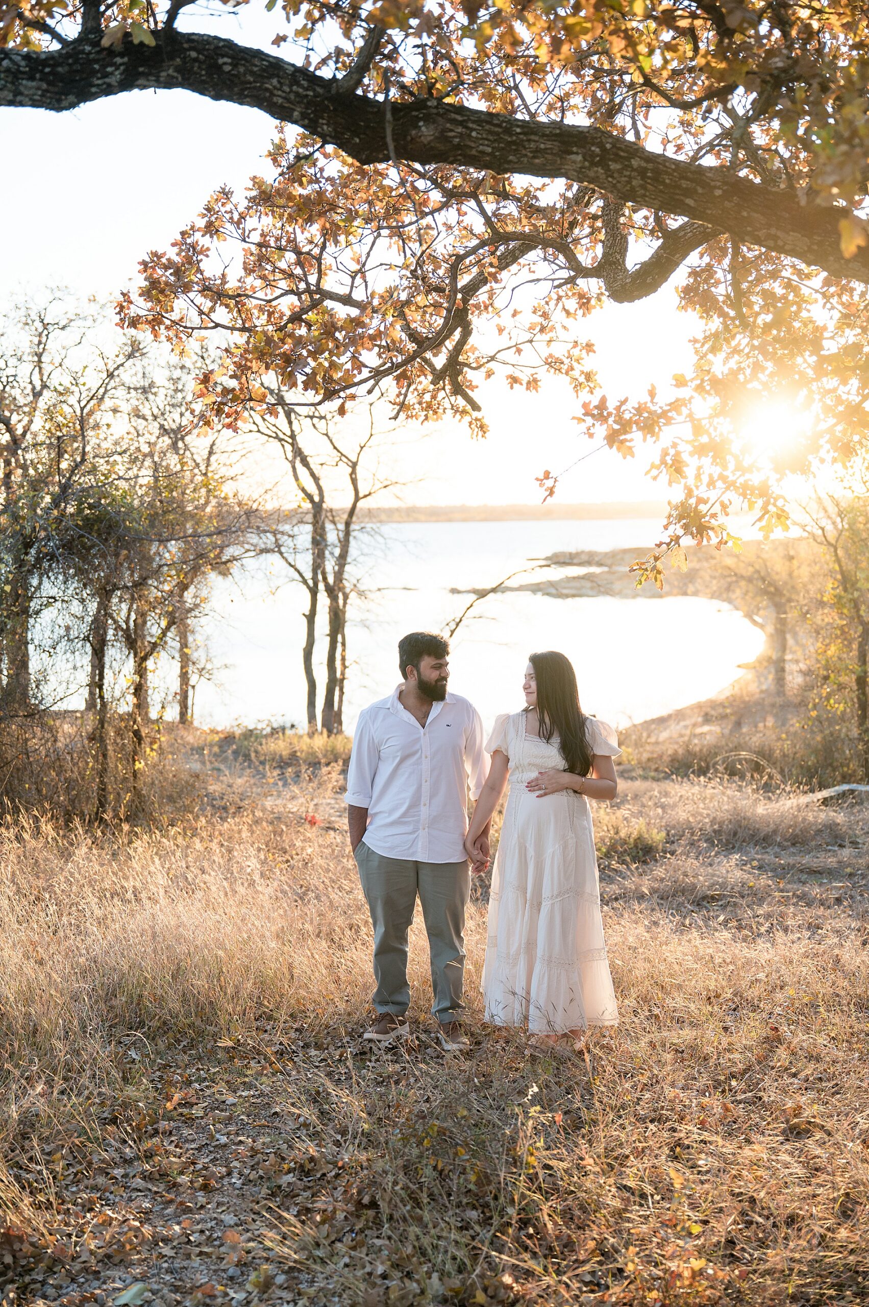 sunset maternity portraits during golden hour 