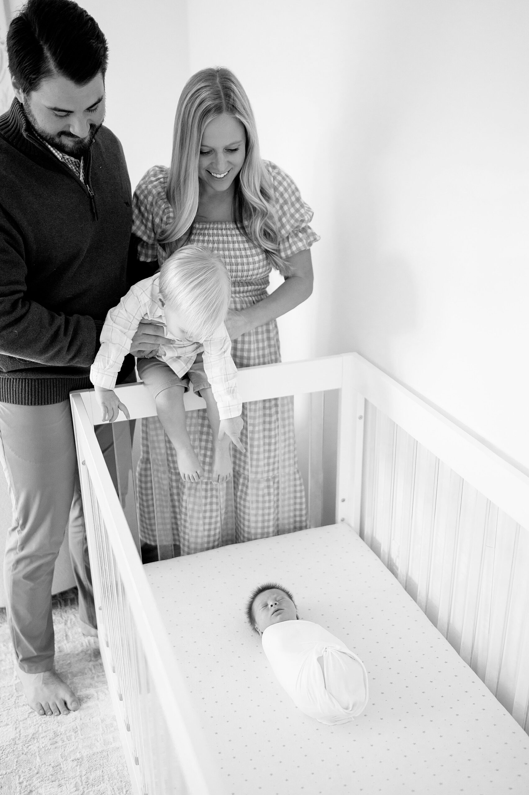 Including Siblings in Newborn Photos | Letting Kids Be Kids