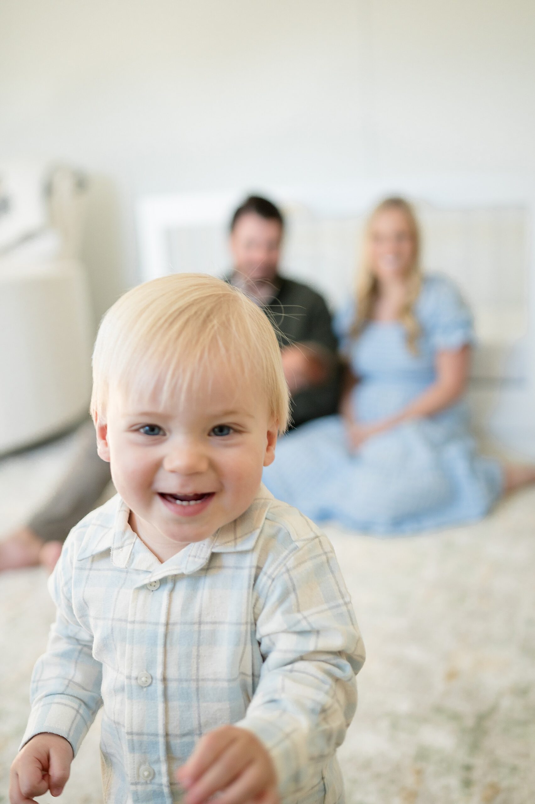 Including Siblings in Newborn Photos | Letting Kids Be Kids