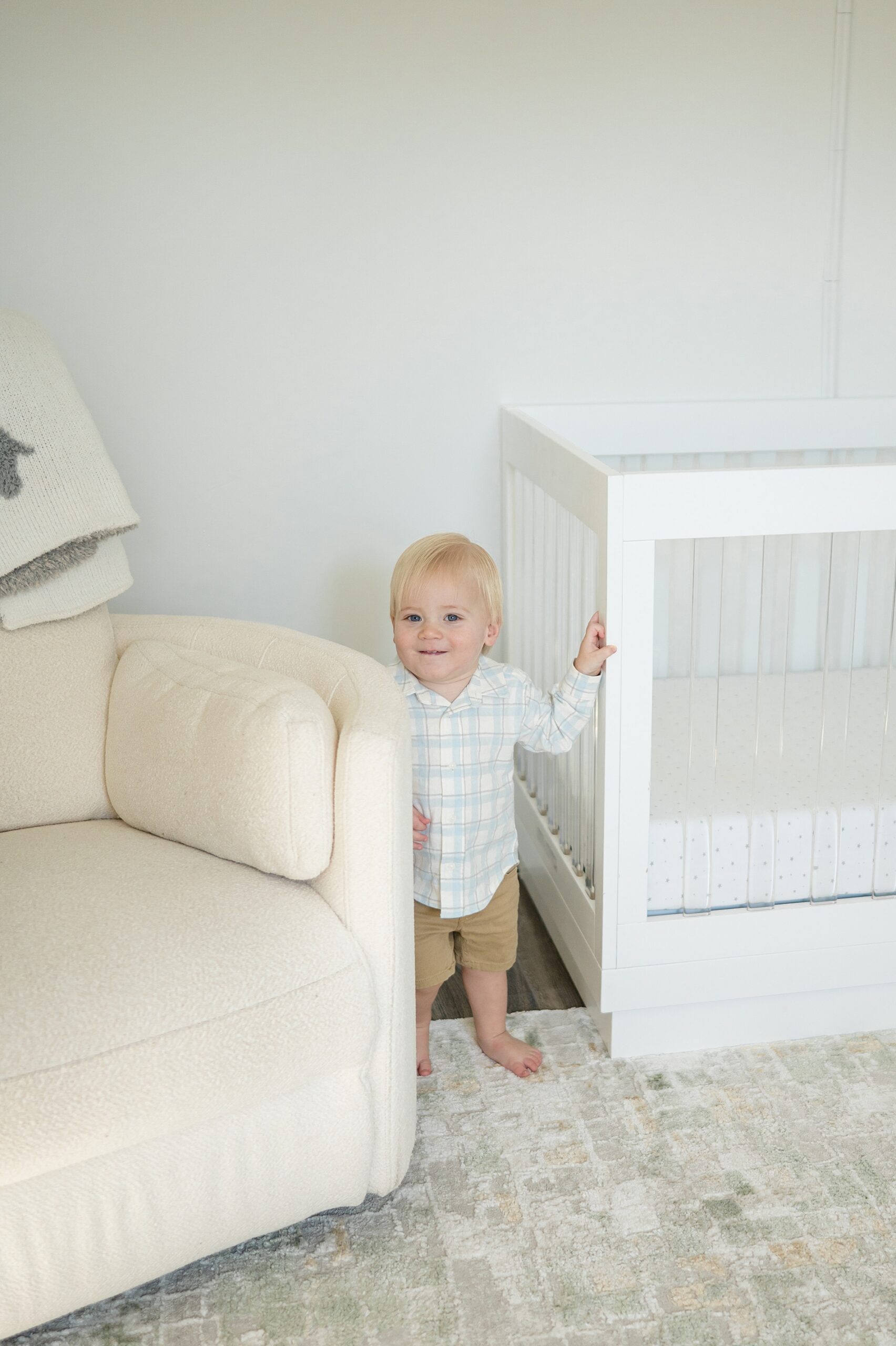 Including Siblings in Newborn Photos | Letting Kids Be Kids