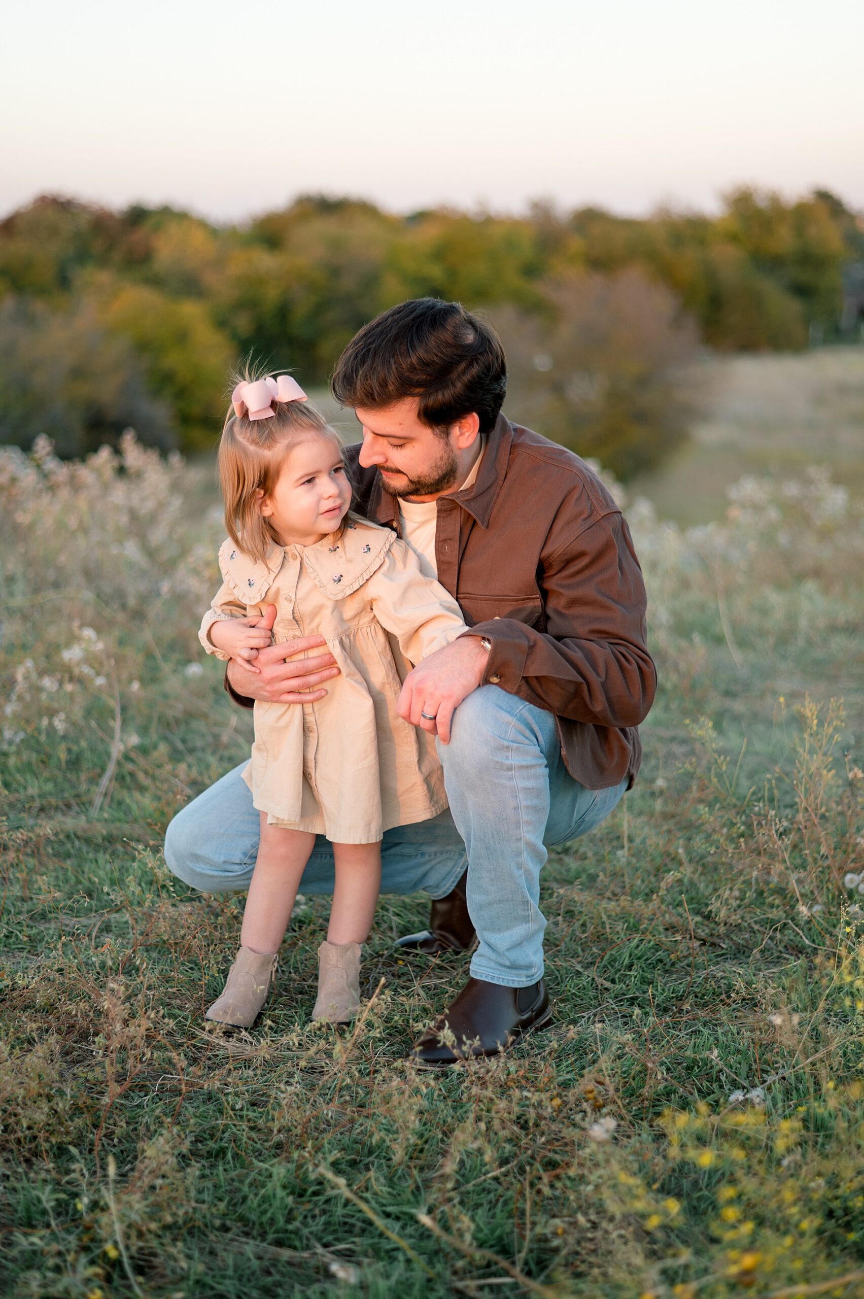 dad with his daughter 