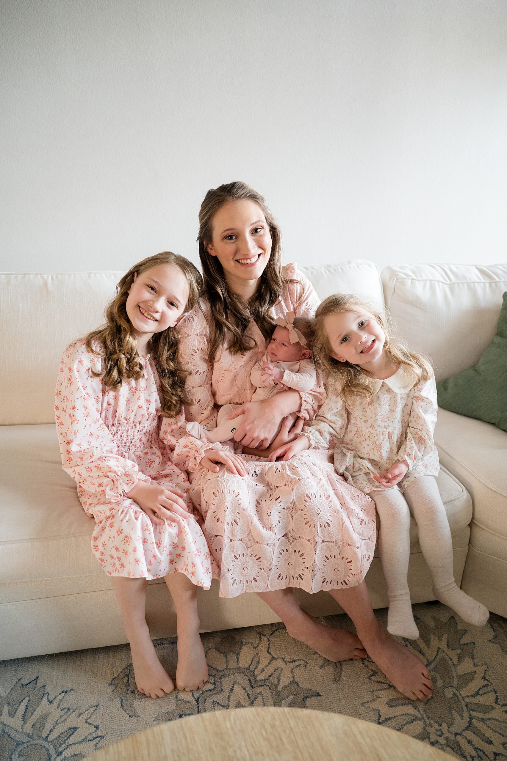 mom with her three daughters 